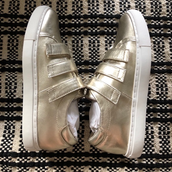 New！Soft Leather Sneaker - Picture 6 of 8